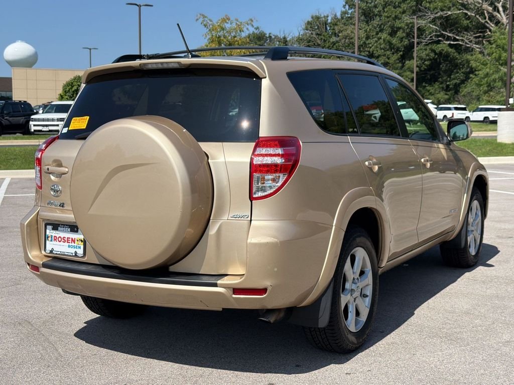 Used 2011  Toyota Limited image 7