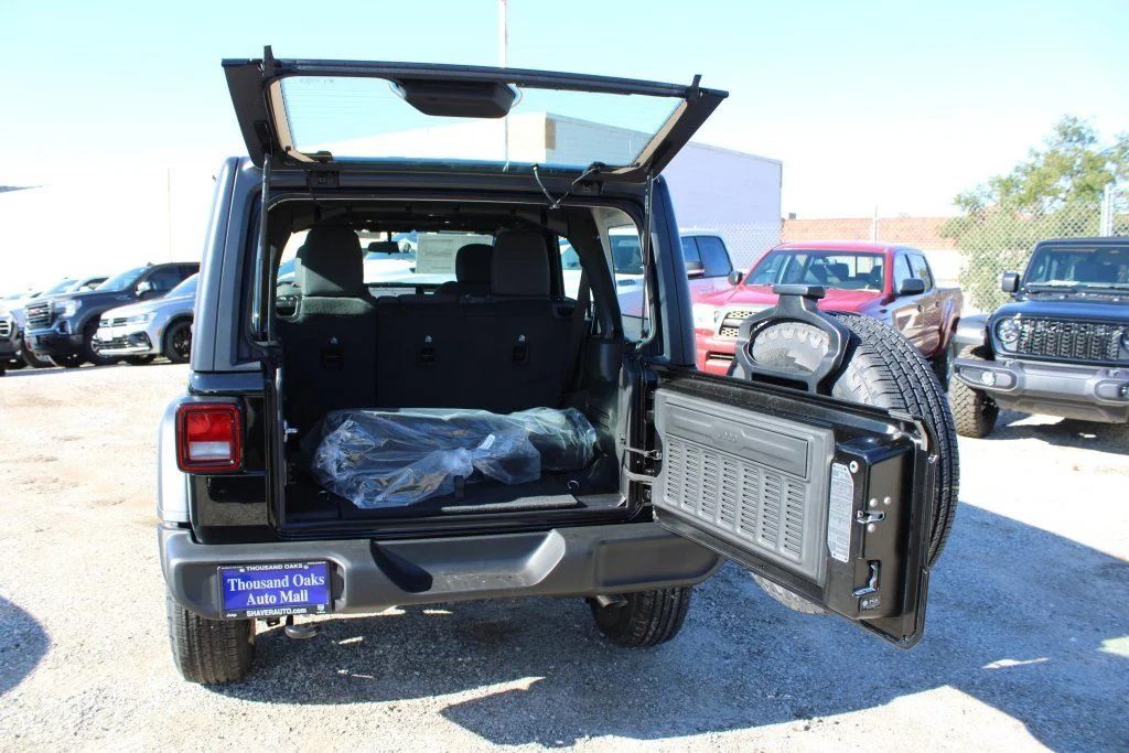 New 2026 Black Clear-Coat Exterior Paint Jeep Sport image 26