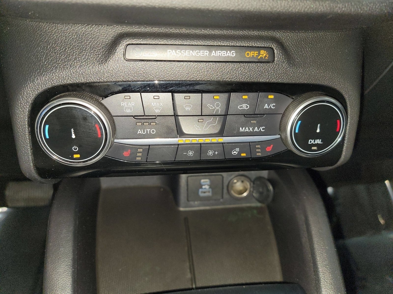 Used 2022 Blue Metallic Ford SEL image 20