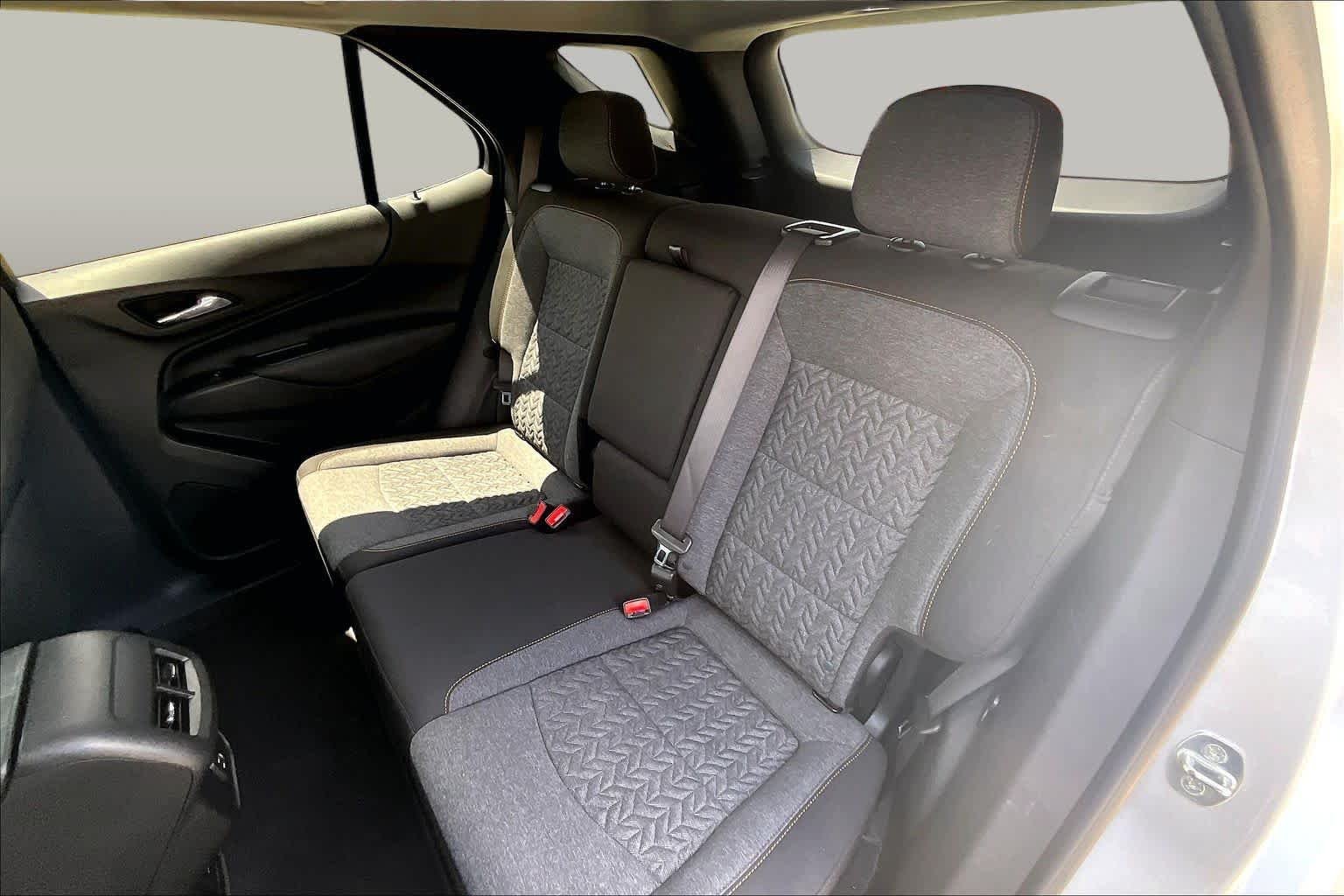 Used 2022 Silver Ice Metallic Chevrolet LT image 18