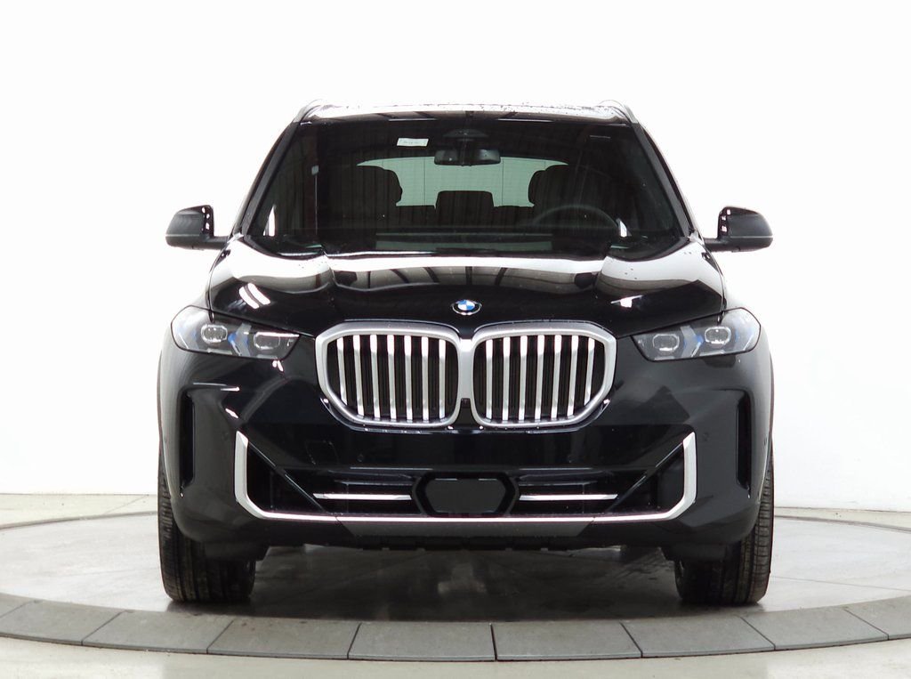 Used 2026 Black Sapphire Metallic BMW xDrive40i image 2