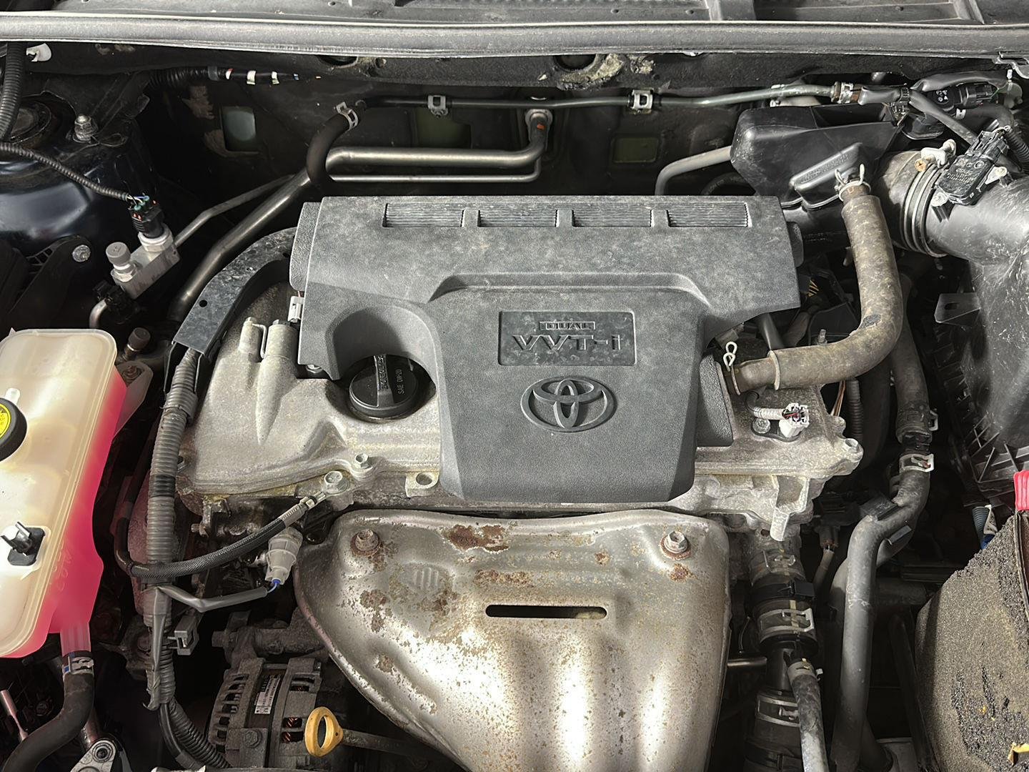 Used 2017 Galactic Aqua Mica Toyota SE image 27