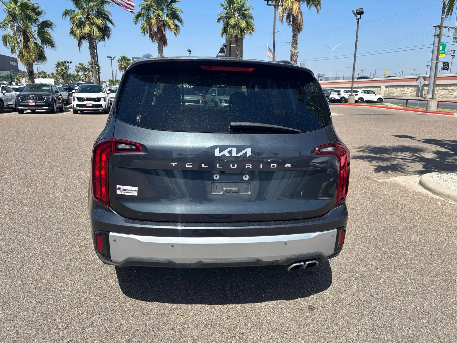 Used 2024 Gray Kia S image 5