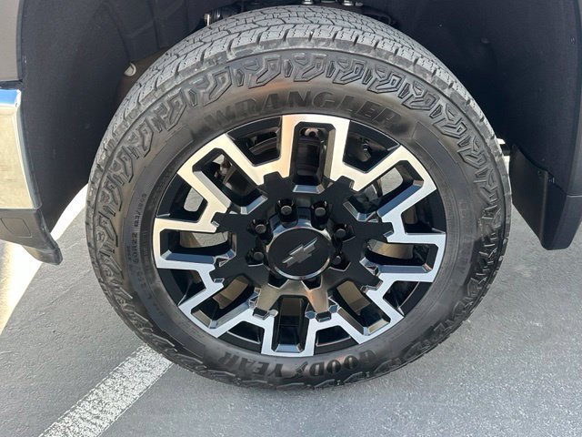 2025 Chevrolet Silverado 2500HD LT - Photo 14