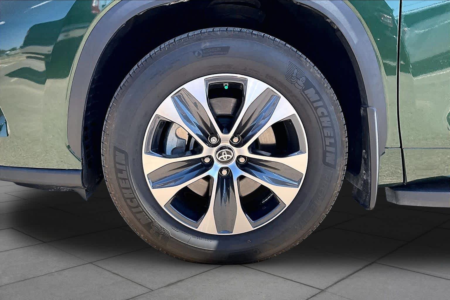 Used 2024 Cypress Toyota XLE image 11