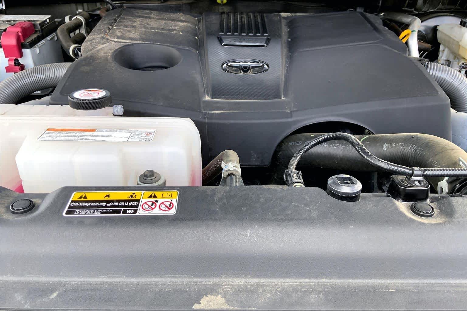 Used 2024 Magnetic Gray Metallic Toyota SR5 image 32