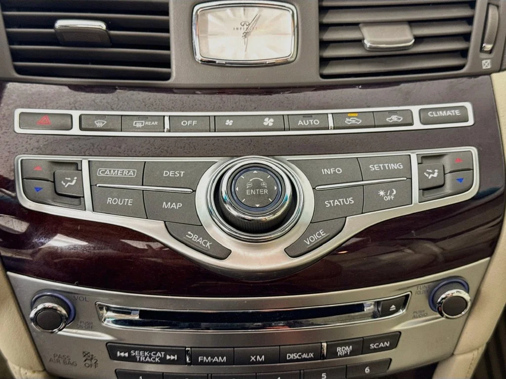 Used 2015 Black INFINITI 3.7 image 18