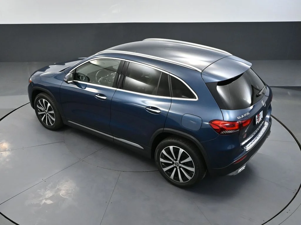 Used 2022 Blue Mercedes-Benz GLA 250 image 46