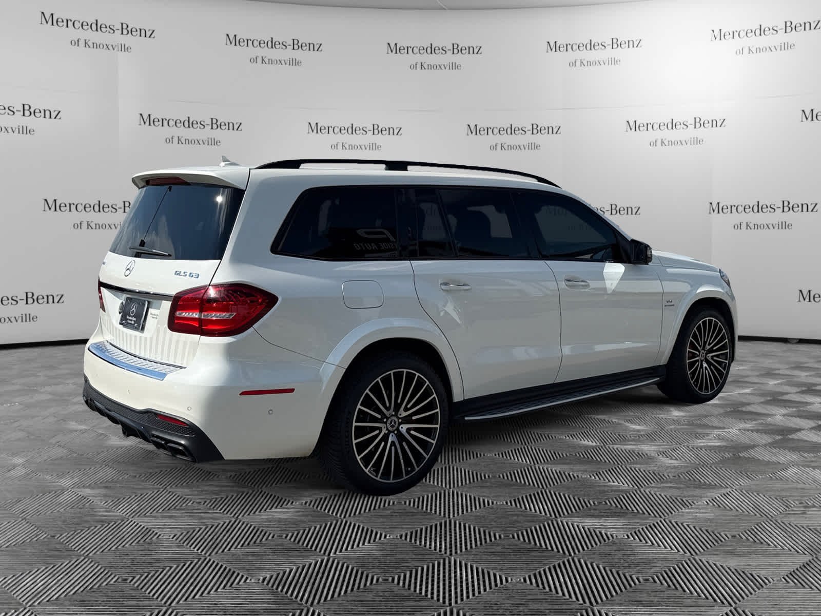 Used 2018 designo Diamond White Metallic Mercedes-Benz AMG® GLS 63 image 5