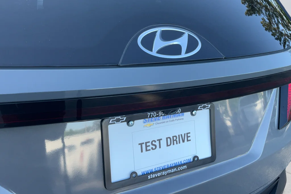 Used 2024 Gray Hyundai SEL image 30
