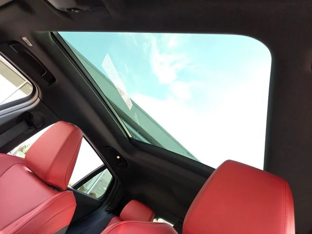 Used 2025 Red BMW xDrive28i image 12
