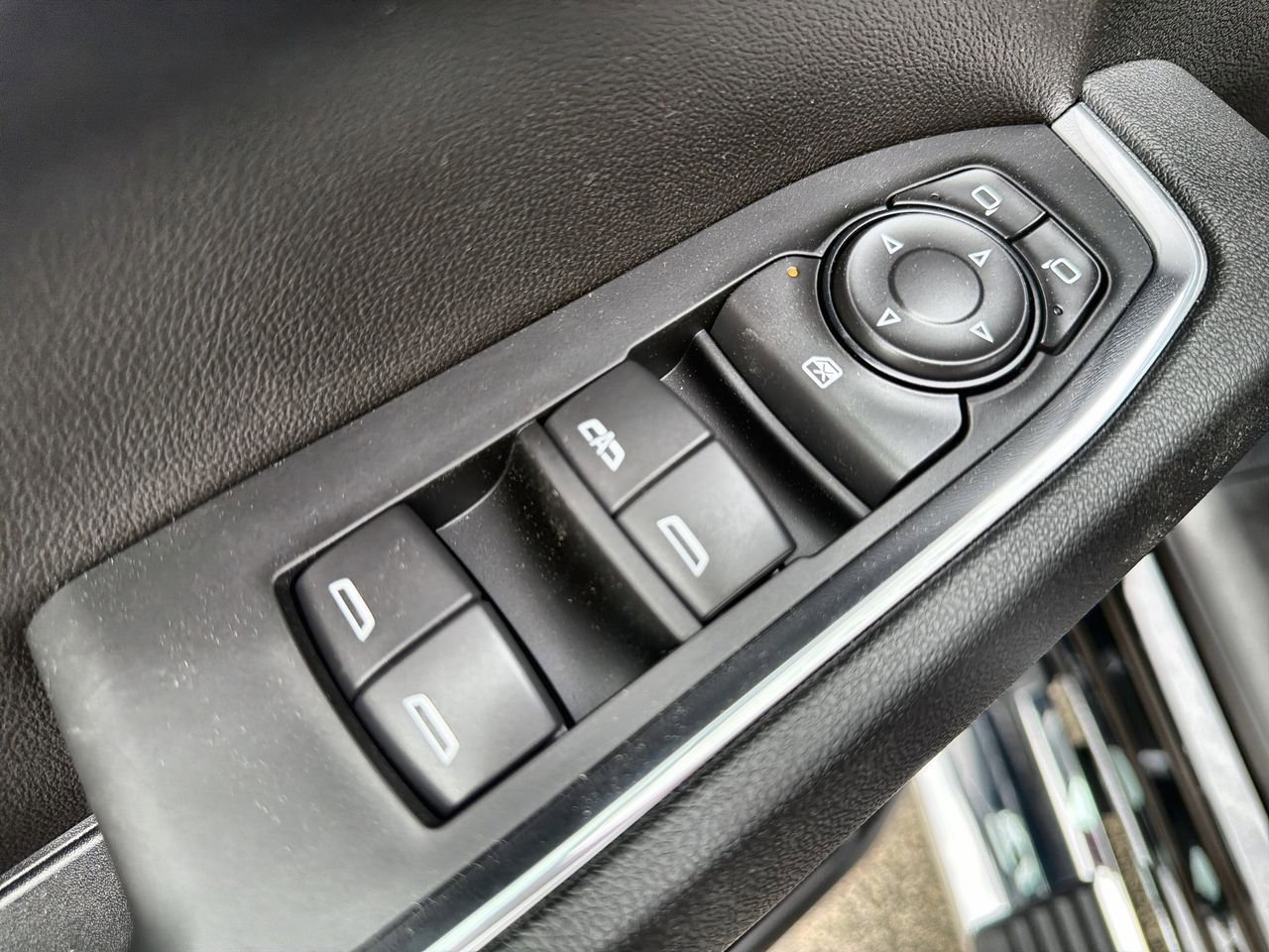 New 2026 Onyx Black GMC SLE image 19