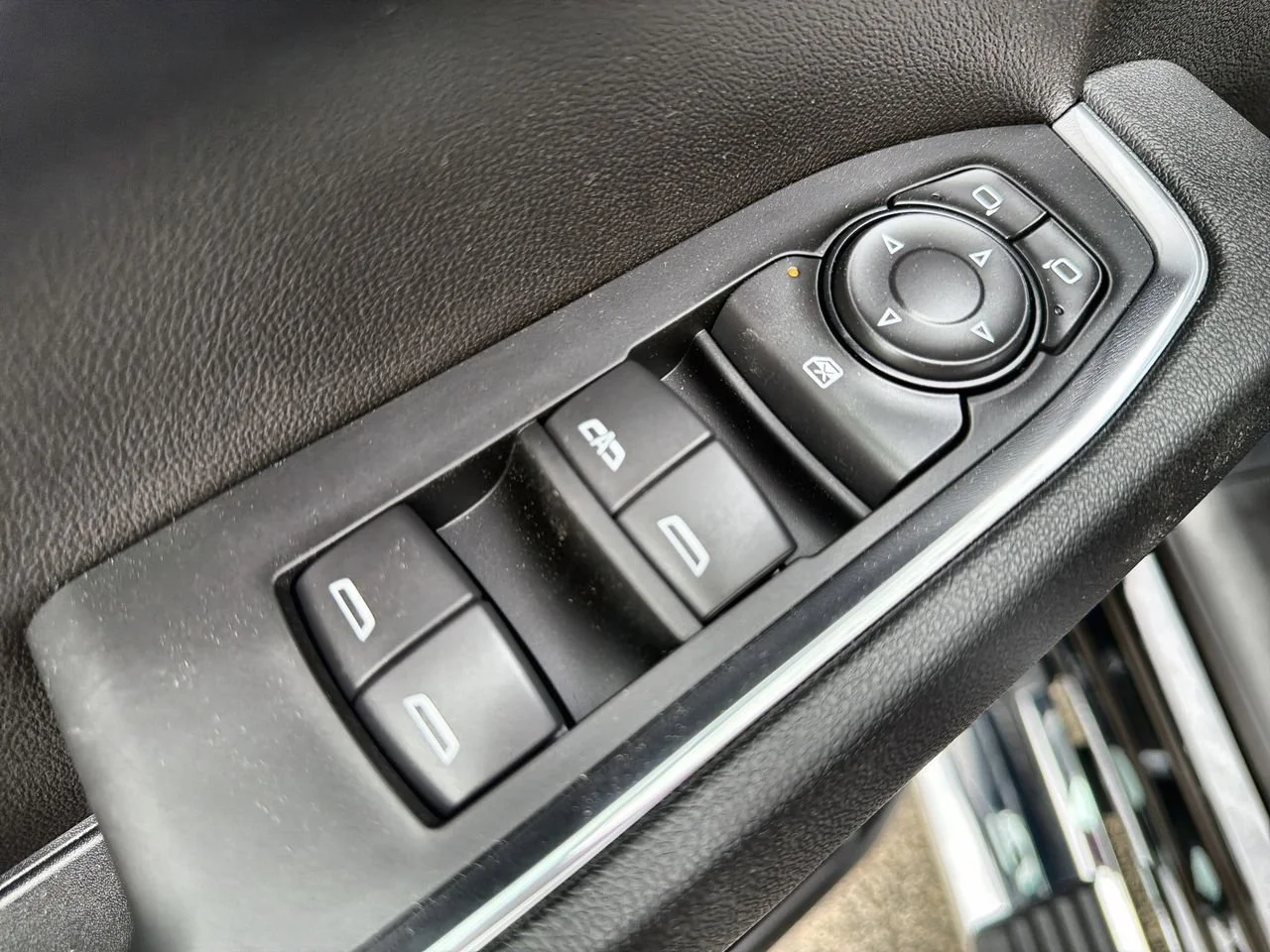 New 2026 Onyx Black GMC SLE image 19