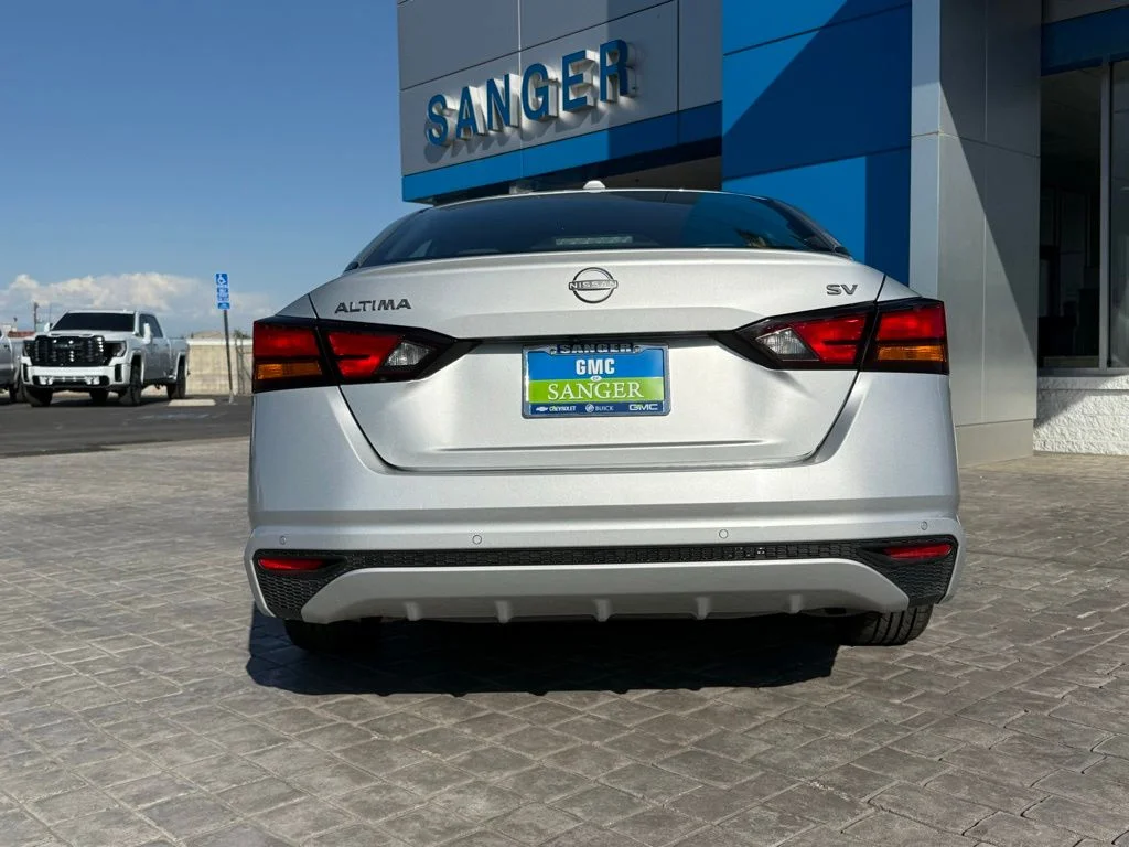 Used 2024 Silver Nissan 2.5 SV image 10