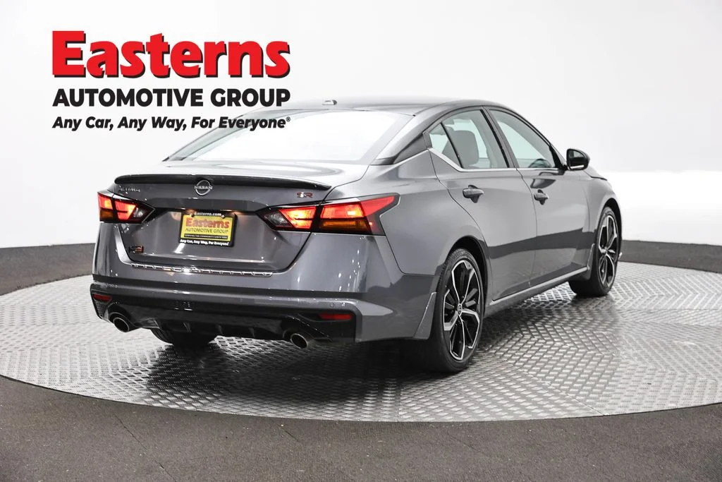 Used 2023 Gray Nissan 2.5 SR image 4