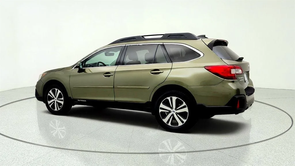 Used 2018 Wilderness Green Metallic Subaru 2.5i Limited w/ EyeSight & Navigation Package image 7