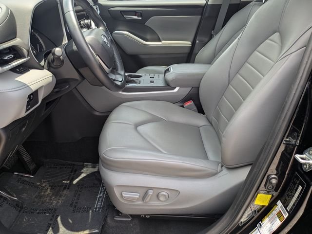 Used 2024 Black Toyota XLE image 14