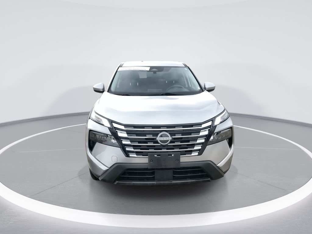 Certified Used 2024 Silver Nissan SV image 3