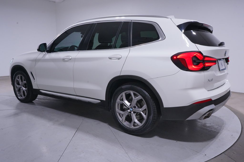 Certified Used 2024 Alpine White BMW sDrive30i image 3