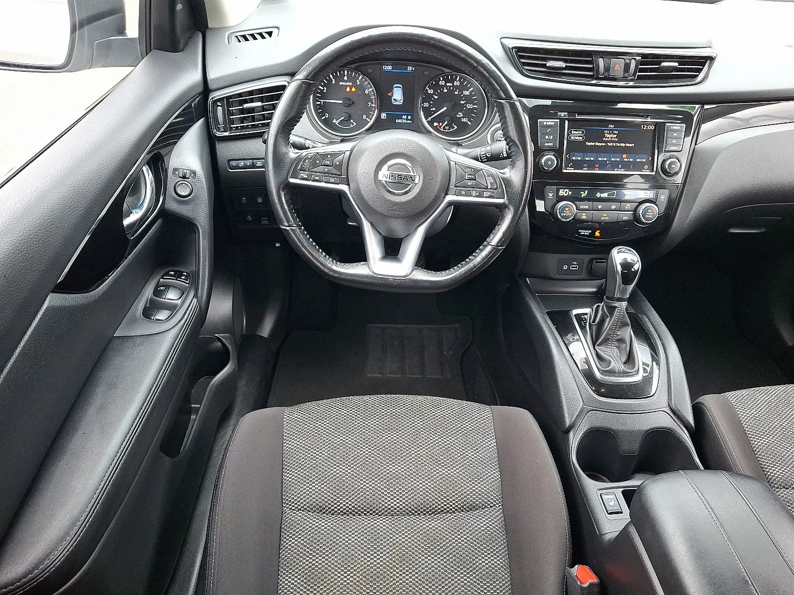 Used 2022 Brilliant Silver Metallic Nissan SV image 12