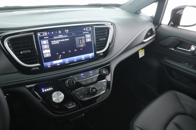 2026 Chrysler Pacifica Select - Photo 26