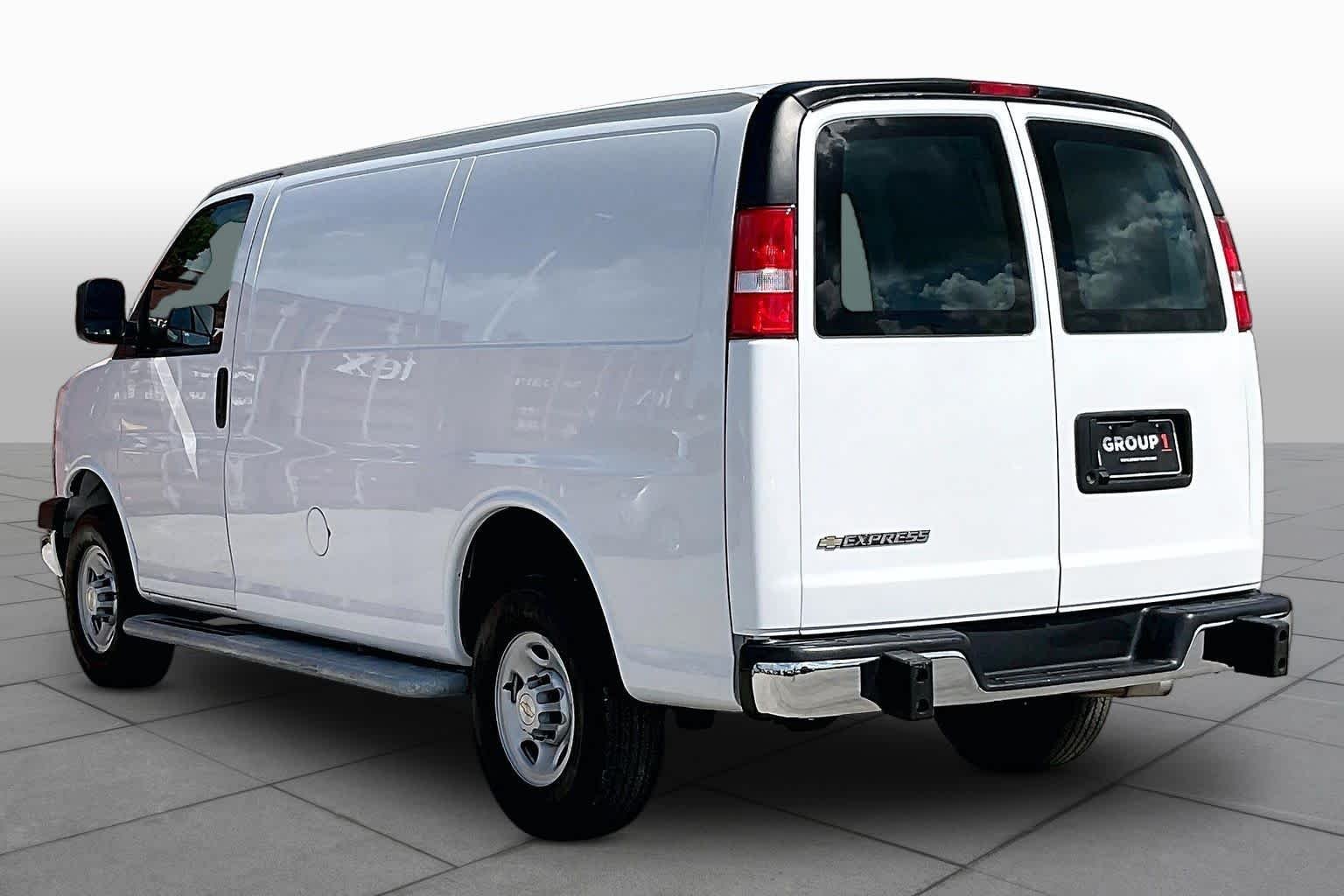 Used 2024 Summit White Chevrolet WT image 11