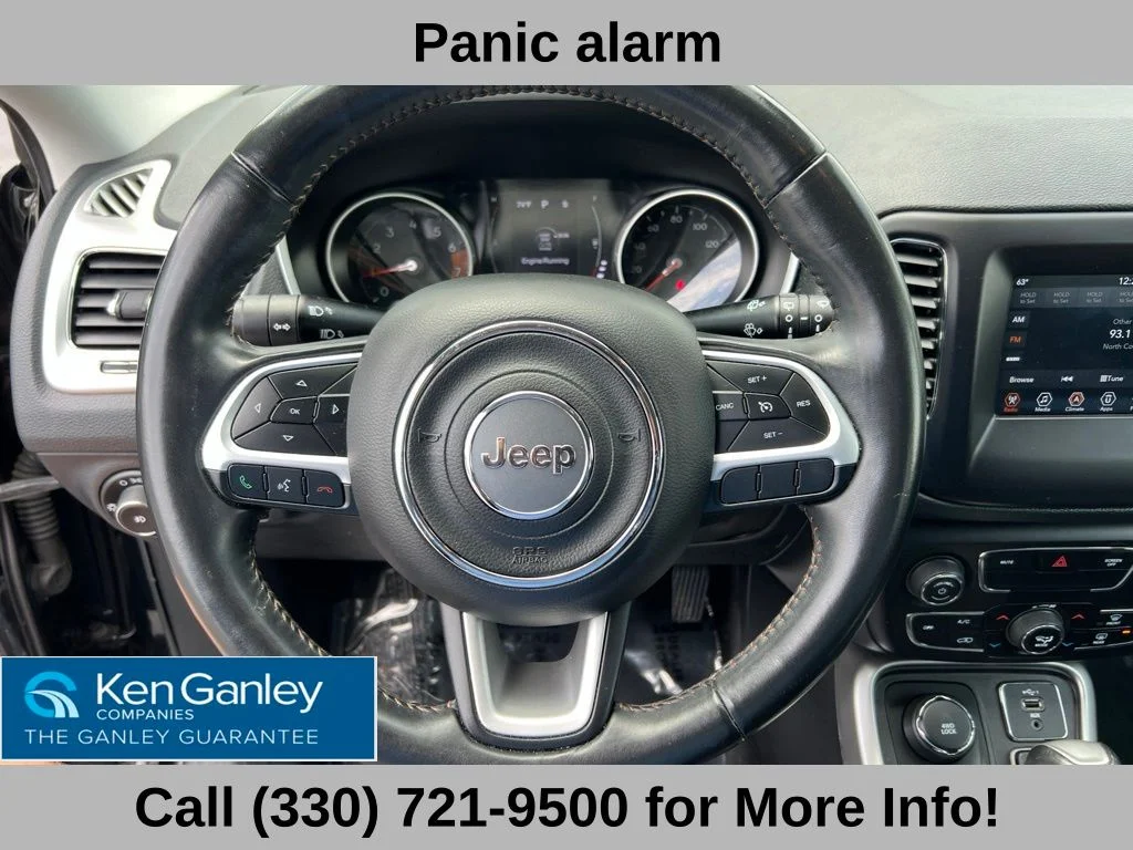 Used 2019 Black Jeep Latitude image 33