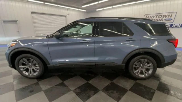 New 2026 Vapor Blue Metallic Ford Active image 5