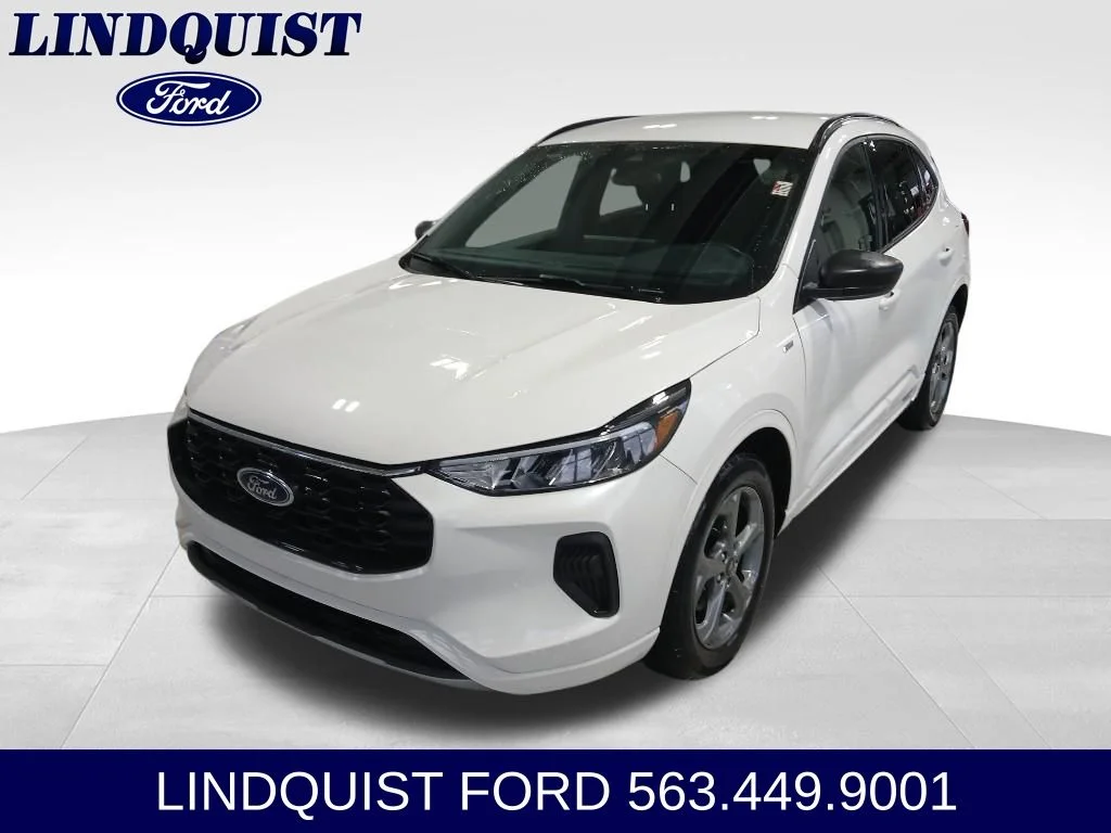 Used 2023 White Metallic Ford ST-Line image 5