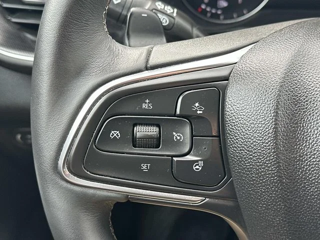 Used 2023 Gray Buick Preferred image 21