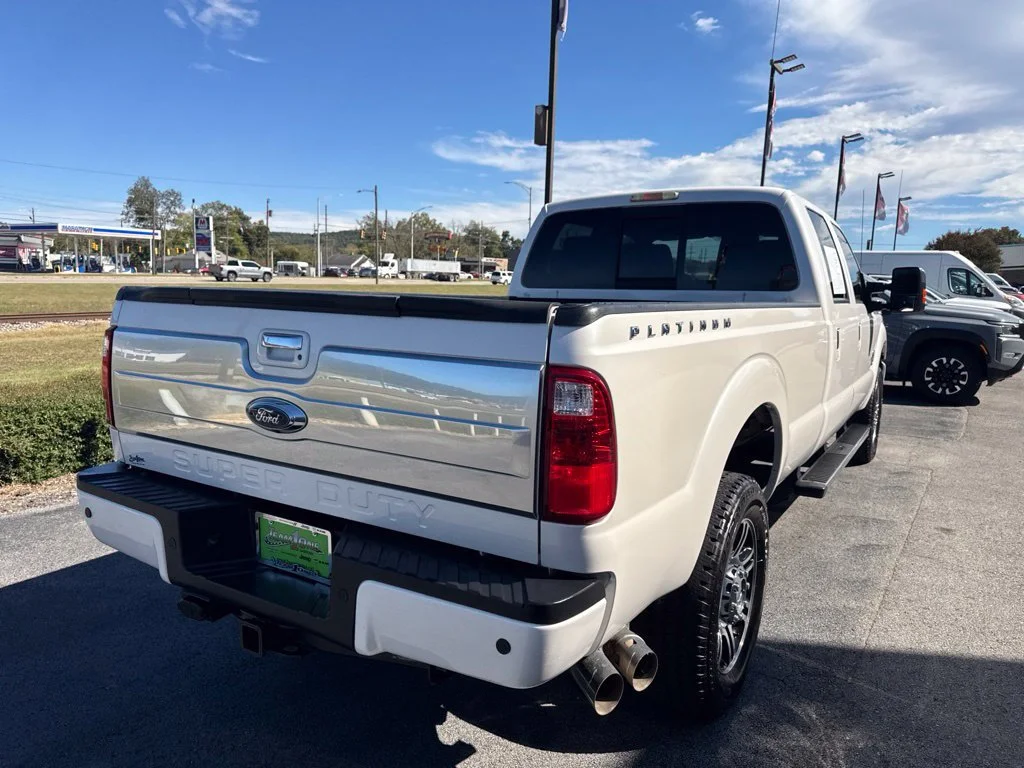 Used 2016 White Platinum Clearcoat Metallic Ford Platinum image 25