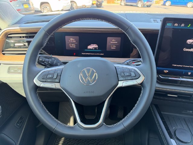 New 2027 Opal White Pearl Volkswagen SE w/Technology image 21
