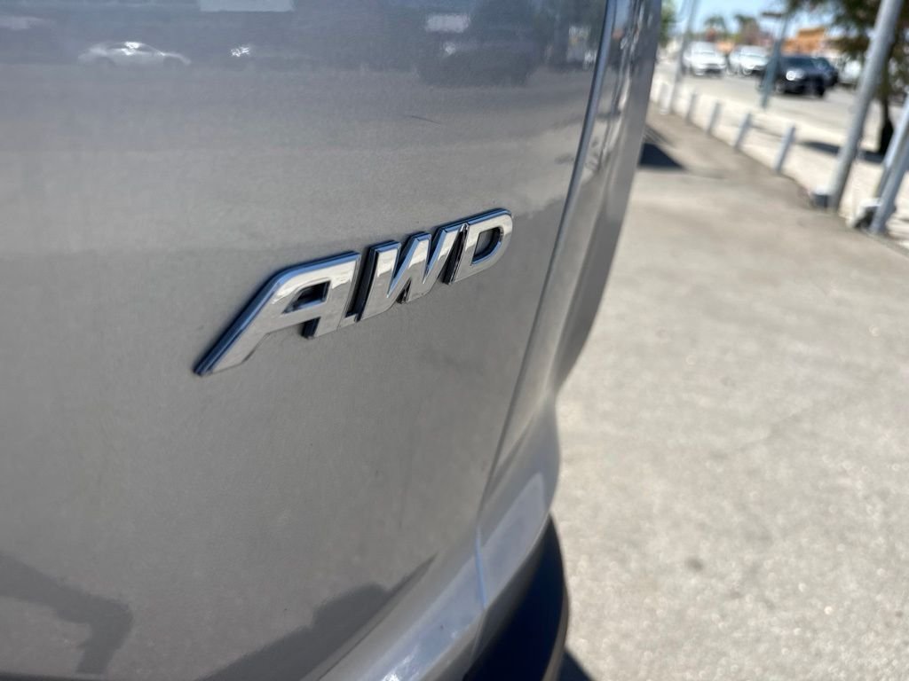 Used 2021 Silver Honda EX image 7