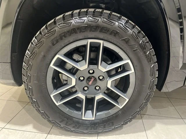 2026 GMC Terrain AT4 - Photo 28