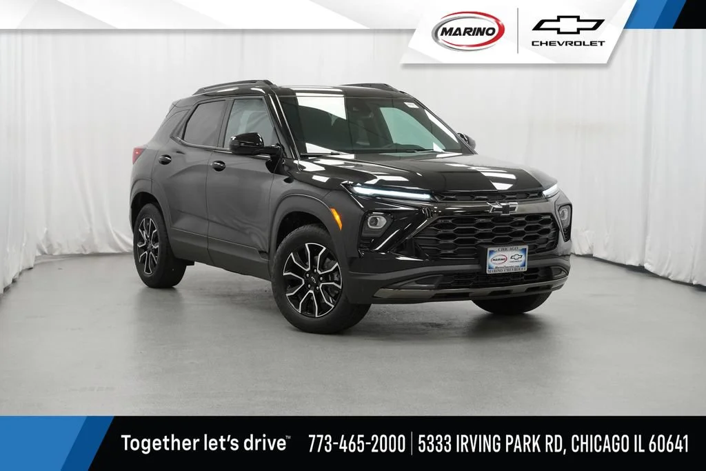 New 2026 Mosaic Black Metallic Chevrolet ACTIV image 1