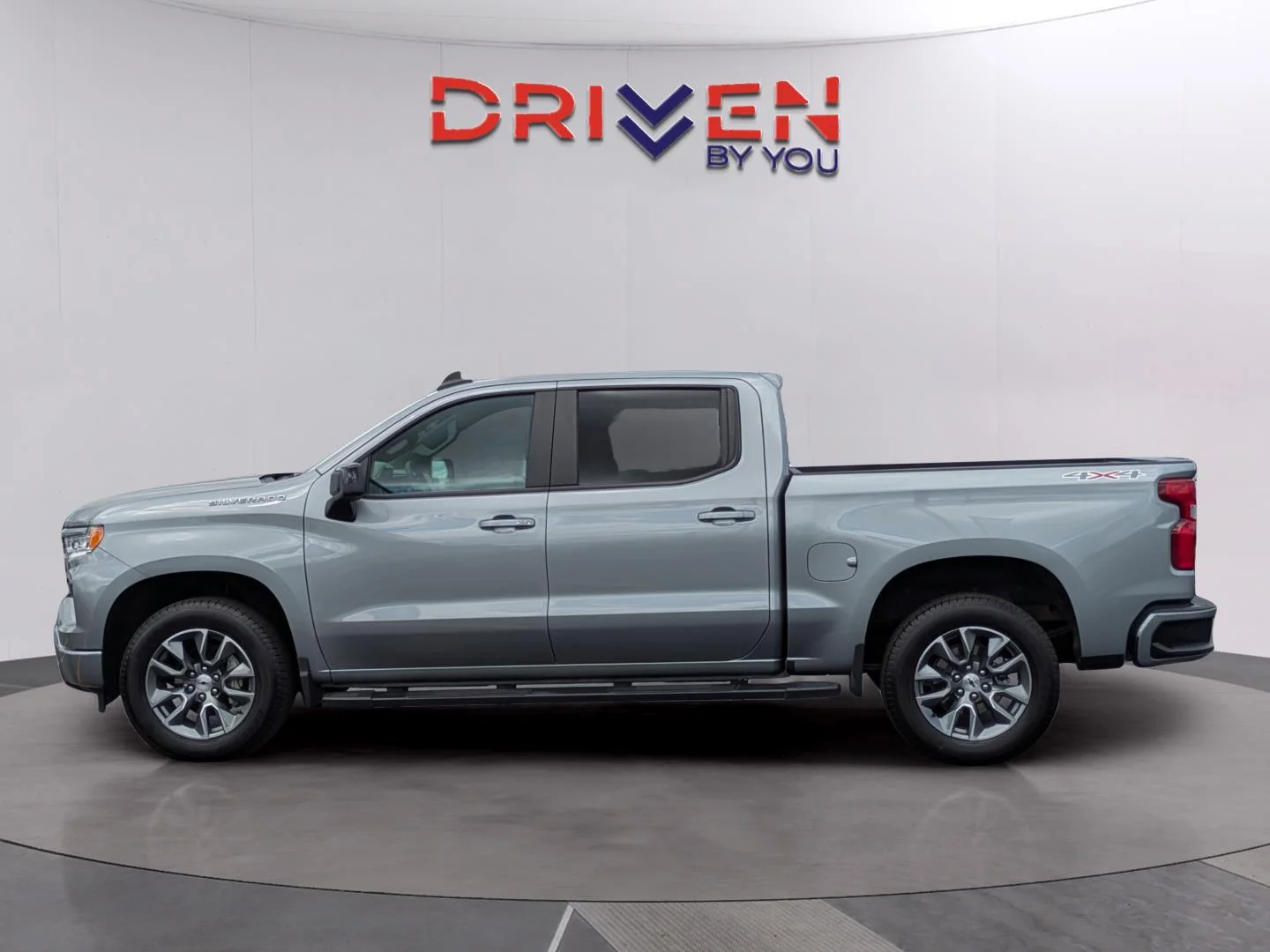 Used 2025 Sterling Gray Metallic Chevrolet RST image 2