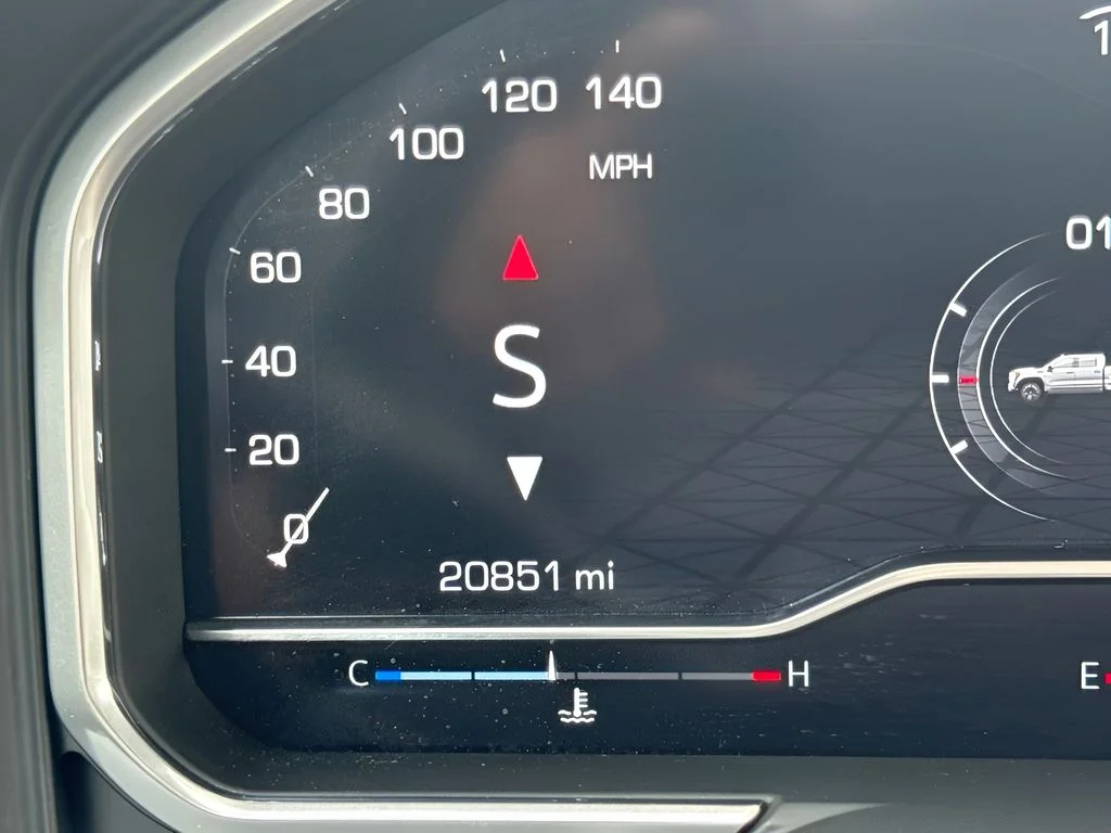 Used 2023 Silver GMC Denali image 16