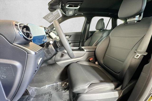New 2026 Graphite Grey Metallic Mercedes-Benz GLC 300 image 48