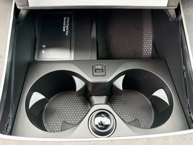 New 2026 Skyscraper Grey Metallic BMW xDrive50e image 31