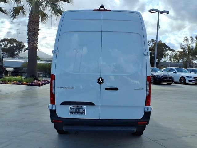 Used 2025 White Mercedes-Benz Cargo 144 WB image 19