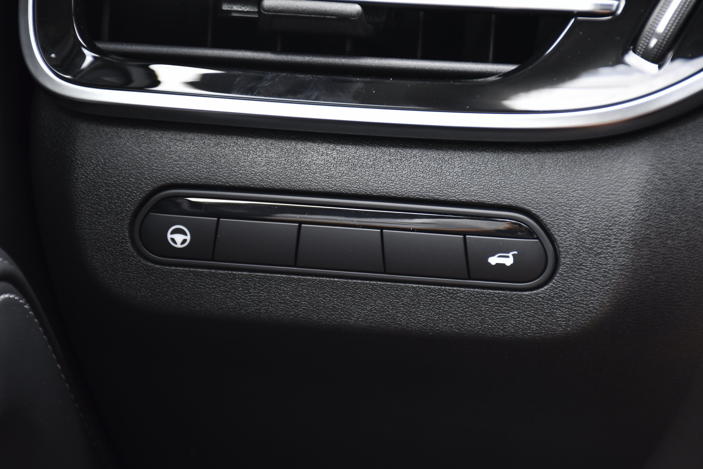 New 2027 GRAPHITE SHADOW INFINITI Luxe FWD image 23