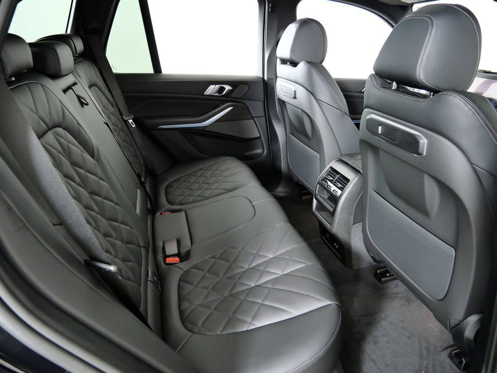 2026 BMW X5 50e - Photo 27