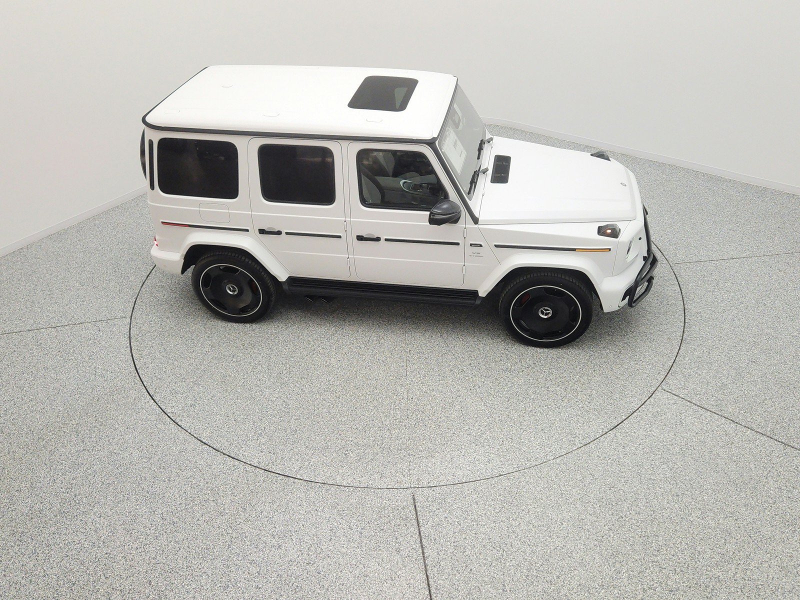 New 2026 MANUFAKTUR Moonlight White Magno Mercedes-Benz AMG® G 63 SUV image 35