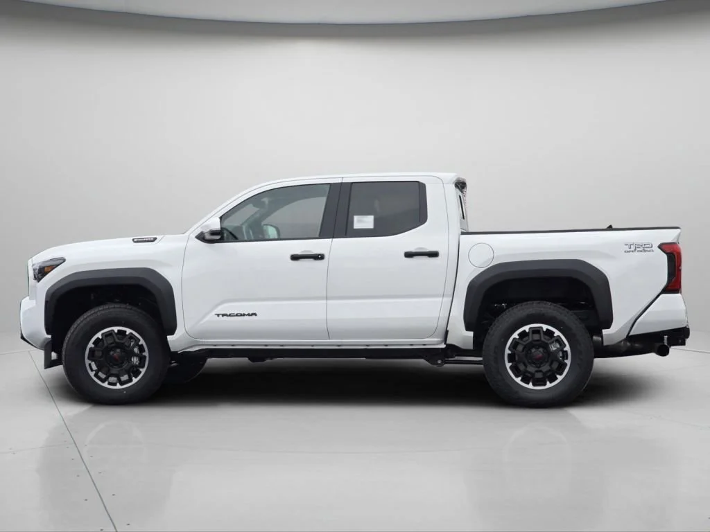 2025 Toyota Tacoma TRD Off Road - Photo 21