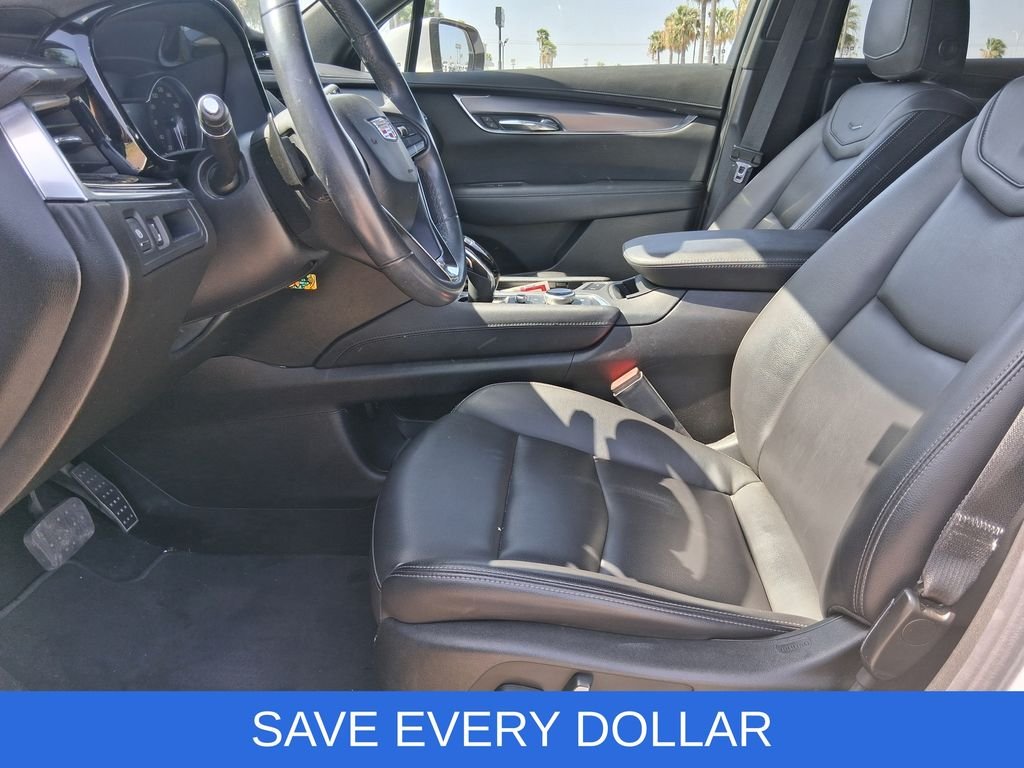 Used 2023 White Cadillac Luxury image 12