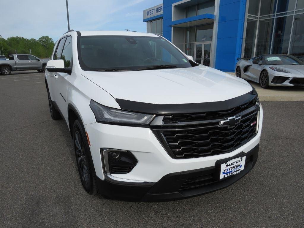 Used 2023 Summit White Chevrolet RS image 4