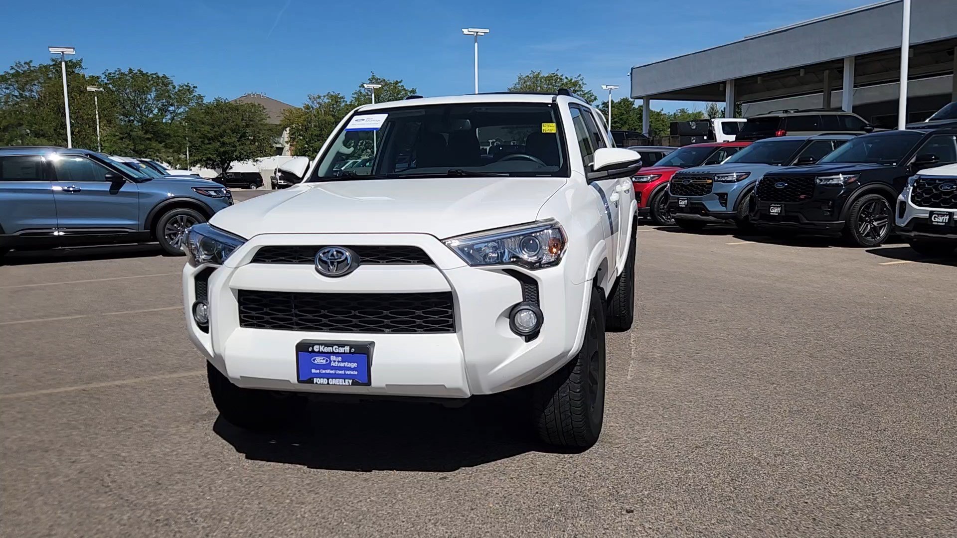 Used 2019 Super White Toyota SR5 image 3