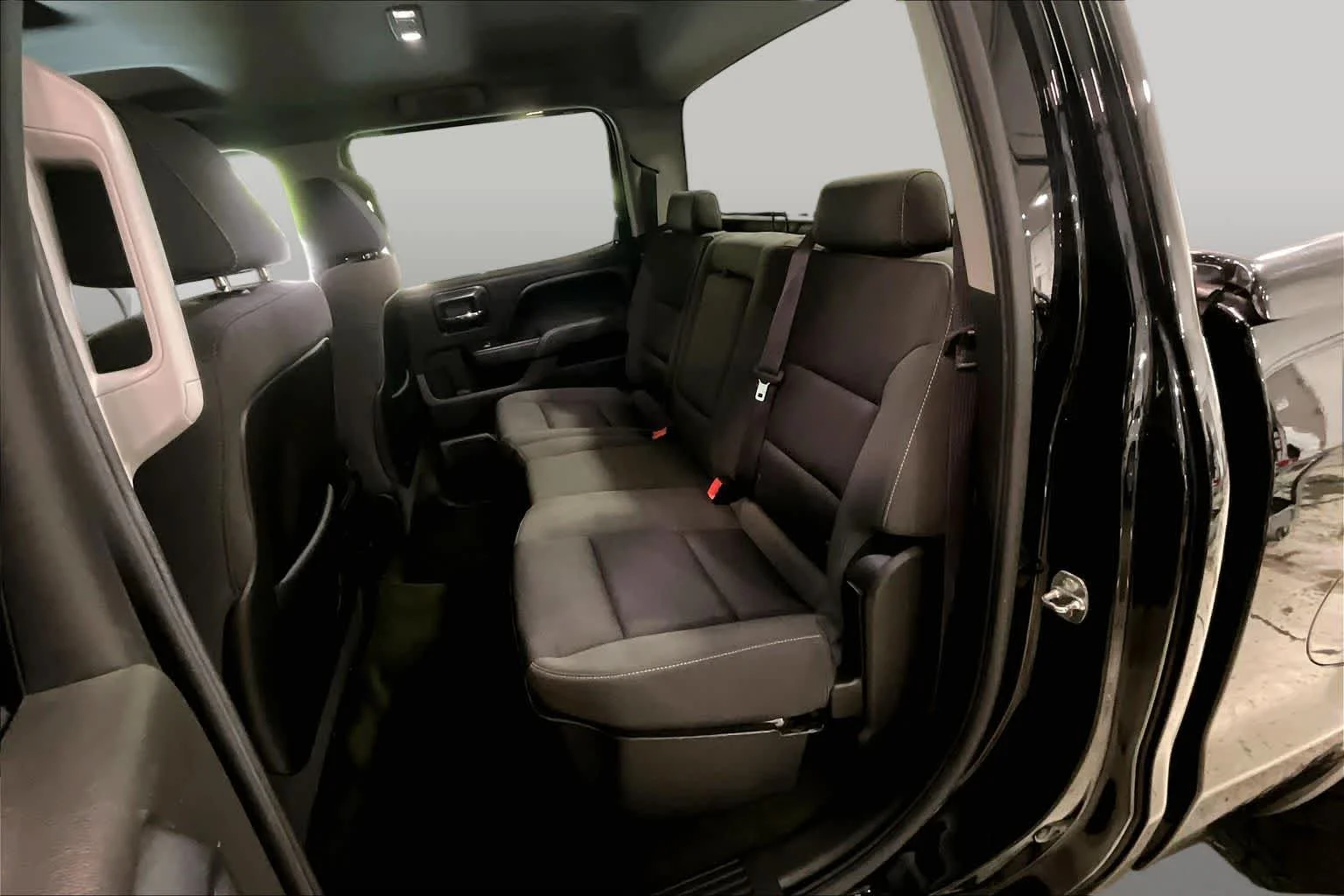 Used 2015 Onyx Black GMC SLE image 21