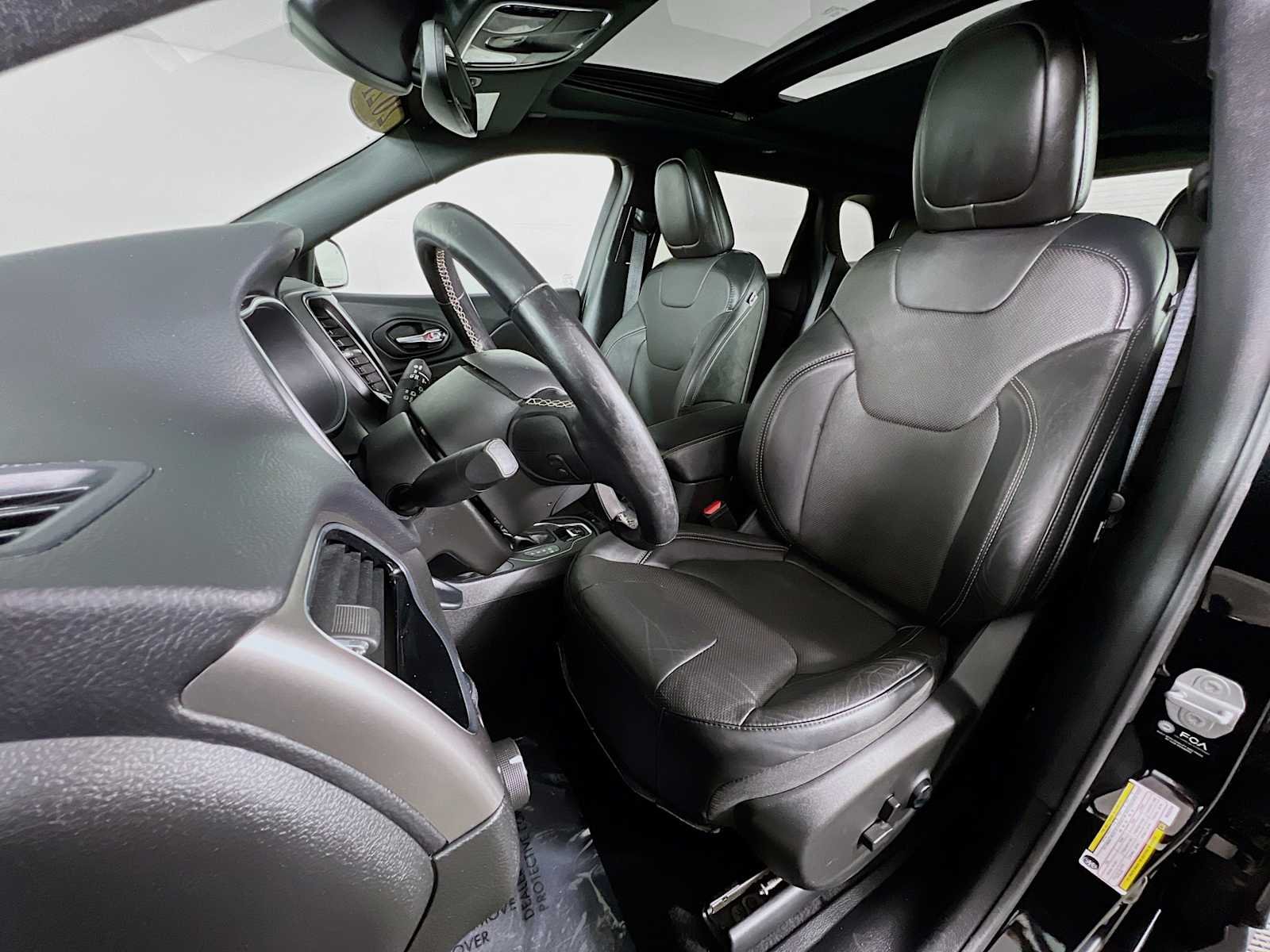 Used 2021 Diamond Black Crystal Pearlcoat Jeep 80th Anniversary image 22