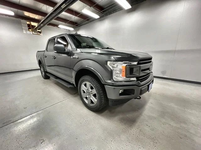 Certified Used 2018  Ford XLT image 2